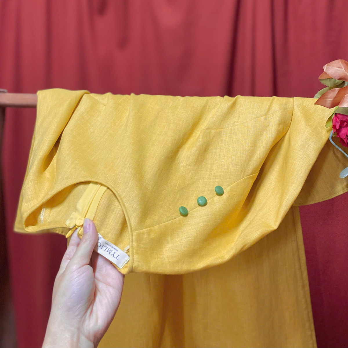 Áo Dài Hi Yên Handmade-Linen Tưng Premium Màu Vàng TYMLIC(không kèm quần) - Ảnh 5