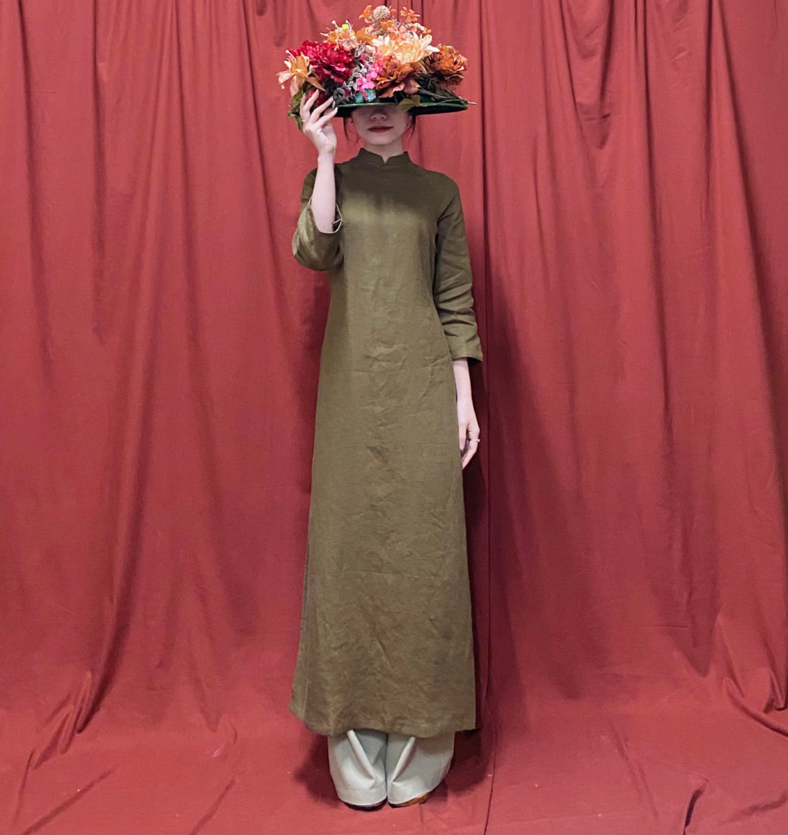 Áo Dài Hi Yên Handmade - Linen Tưng Premium TYMLIC Màu Nâu Rêu ( Không kèm quần) - Ảnh 2