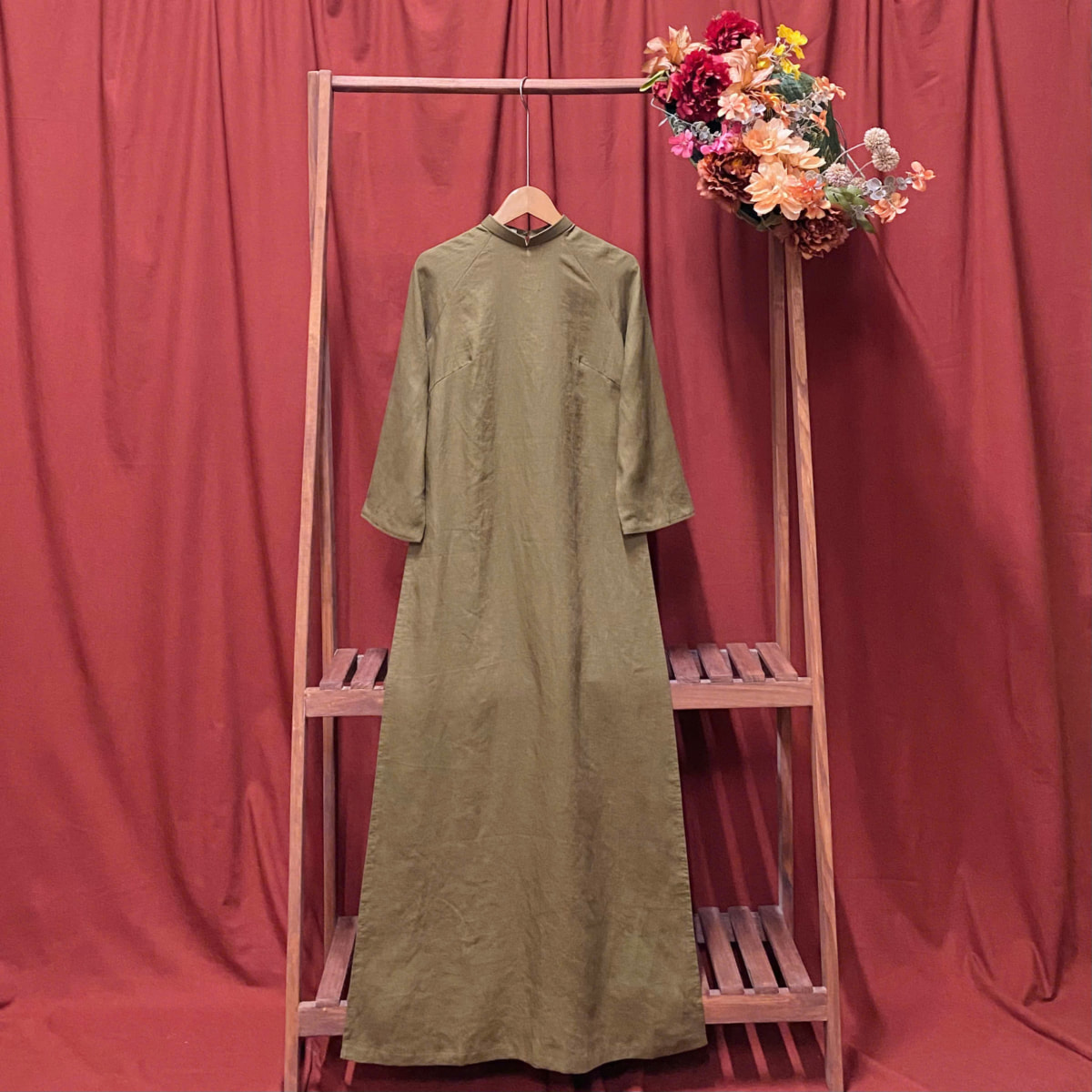 Áo Dài Hi Yên Handmade - Linen Tưng Premium TYMLIC Màu Nâu Rêu ( Không kèm quần)